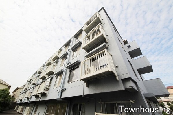 カメリアハイムの物件外観写真